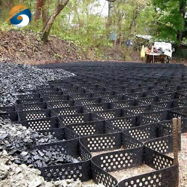 Наклонная подъездная дорога из пластика HDPE Геоячейка