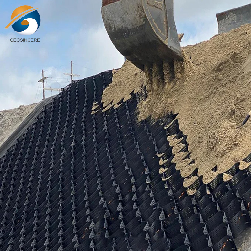 Наклонная подъездная дорога из пластика HDPE Геоячейка